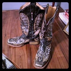 Corral cowgirl boots
